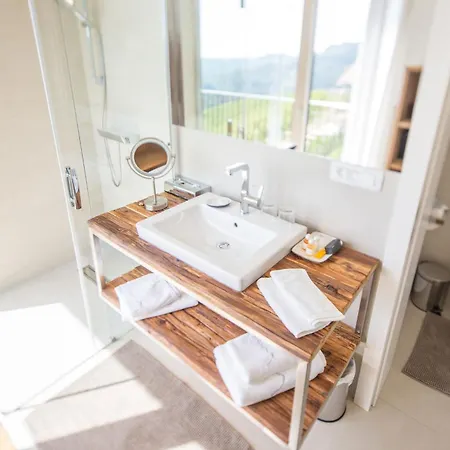 Winzarei Ciringa Stampfer