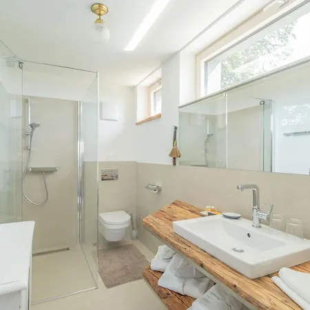 Winzarei Ciringa Stampfer Bed & Breakfast 4*