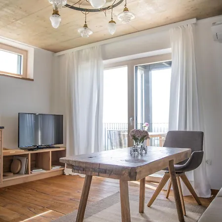 Winzarei Ciringa Stampfer