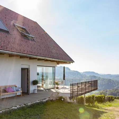 Winzarei Ciringa Stampfer 4* Svecina