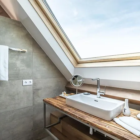 Winzarei Ciringa Stampfer Svecina